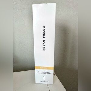 NEW - Rodan+Fields Reverse Step 1 Deep Exfoliating Cleanser